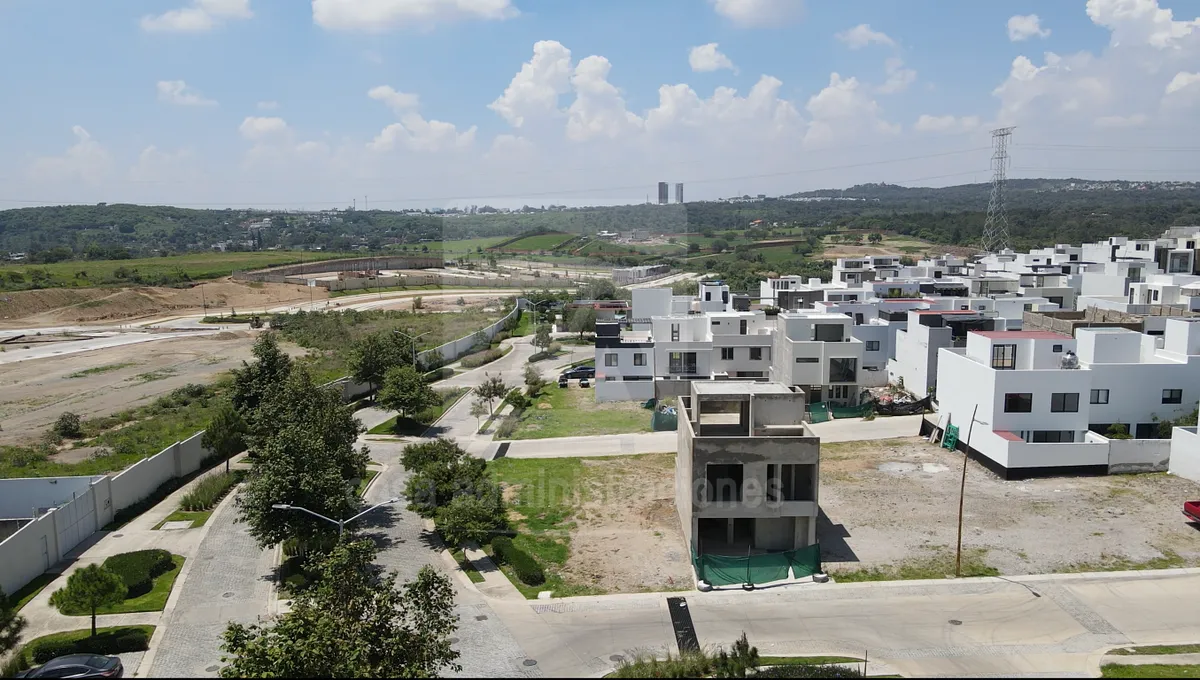 Foto 7 de TERRENO EN VENTA CON USO DE SUELO HABITACIONAL EN COL. CAPITAL NORTE