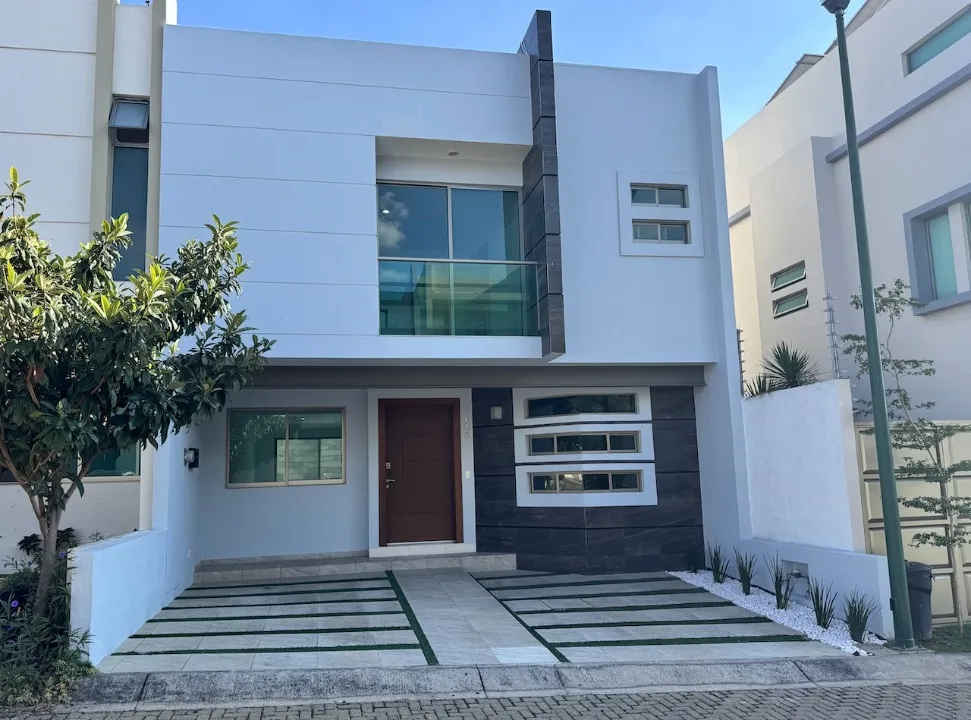 Casa en venta en Prolongación Río Blanco, Los Almendros, Zapopan