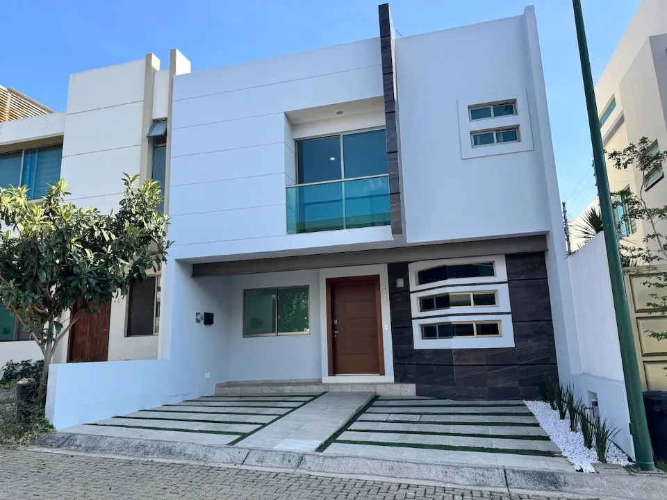Foto 2 de Casa en venta en Prolongación Río Blanco, Los Almendros, Zapopan
