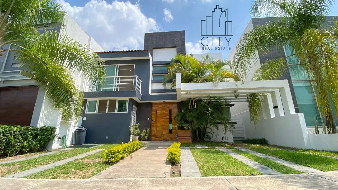 Casa en venta en Av Parque Virreyes, Virreyes, Zapopan