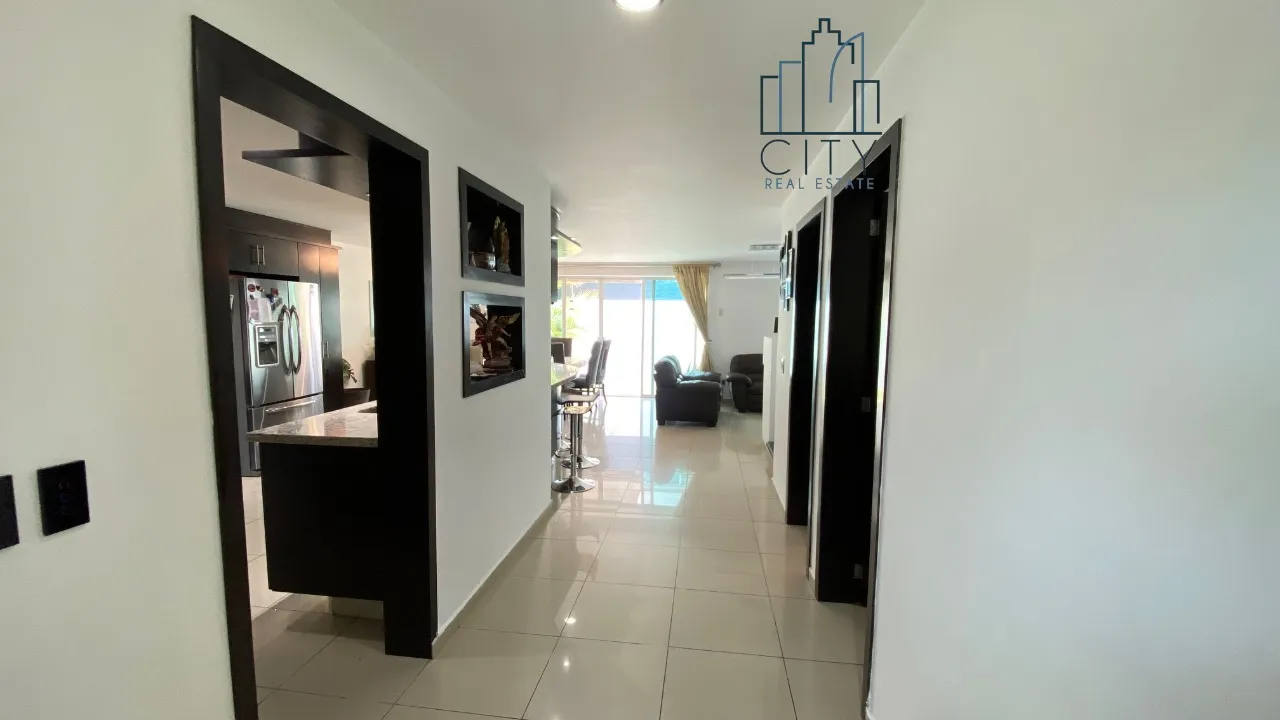 Foto 2 de Casa en venta en Av Parque Virreyes, Virreyes, Zapopan