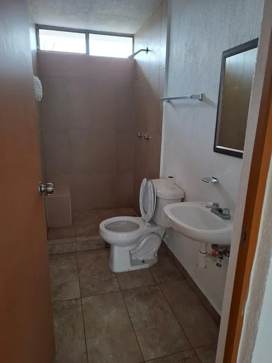 Foto 9 de Casa en Venta en Fraccionamiento Los Tréboles Zapopan | 2 Recámaras