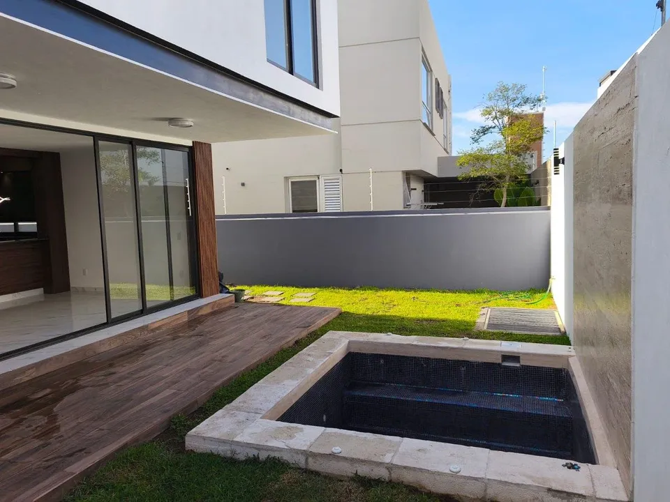 Foto 9 de HERMOSA CASA EN VENTA LOS ROBLES RESIDENCIAL