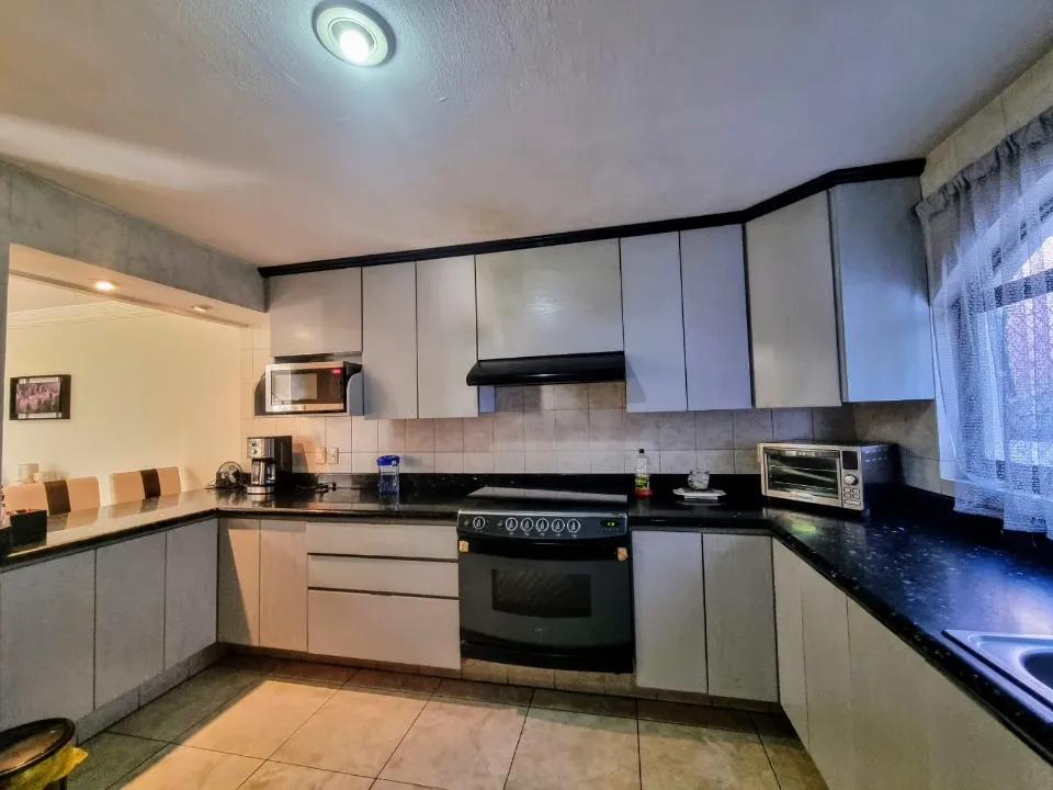 Foto 8 de Casa en venta en Calle Misión de Santo Tomás Zapopan, Exitmex, Zapopan