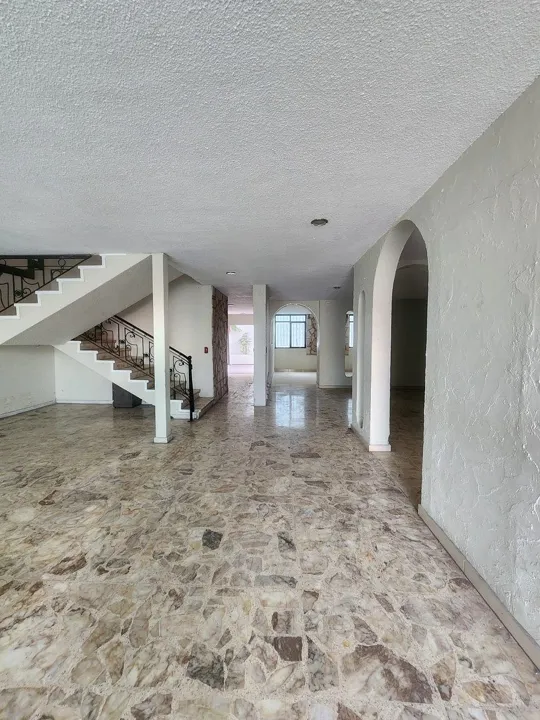Foto 5 de Casa con Uso de Suelo Mixto en Renta sobre Cruz del Sur