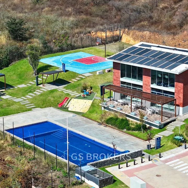 Foto 4 de CASA EN VENTA - COTO ALBAZUR 153