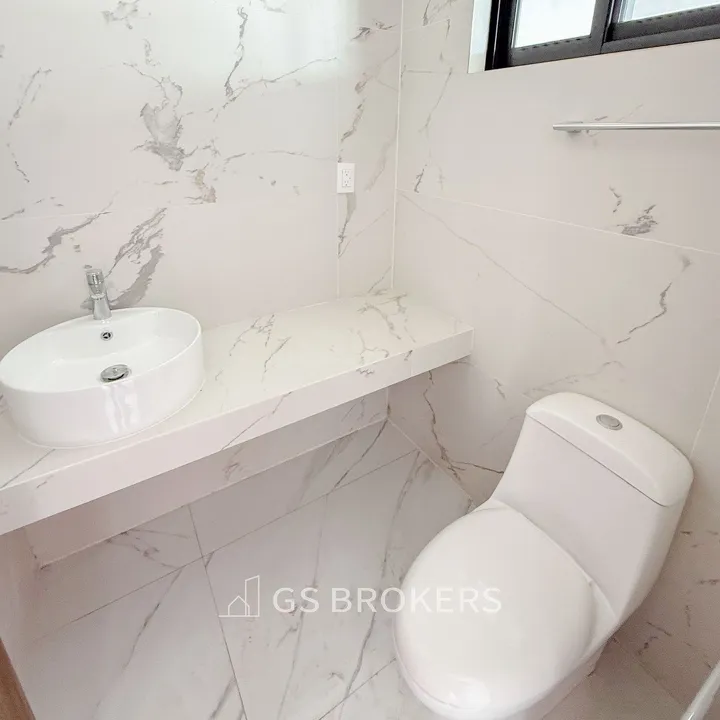 Foto 6 de CASA EN VENTA - COTO ALBAZUR 153