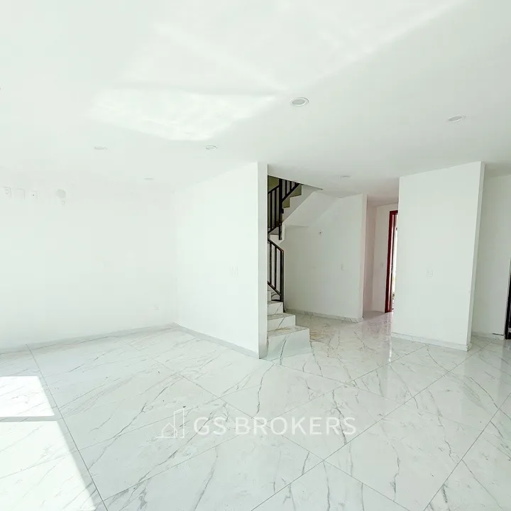 Foto 9 de CASA EN VENTA - COTO ALBAZUR 153