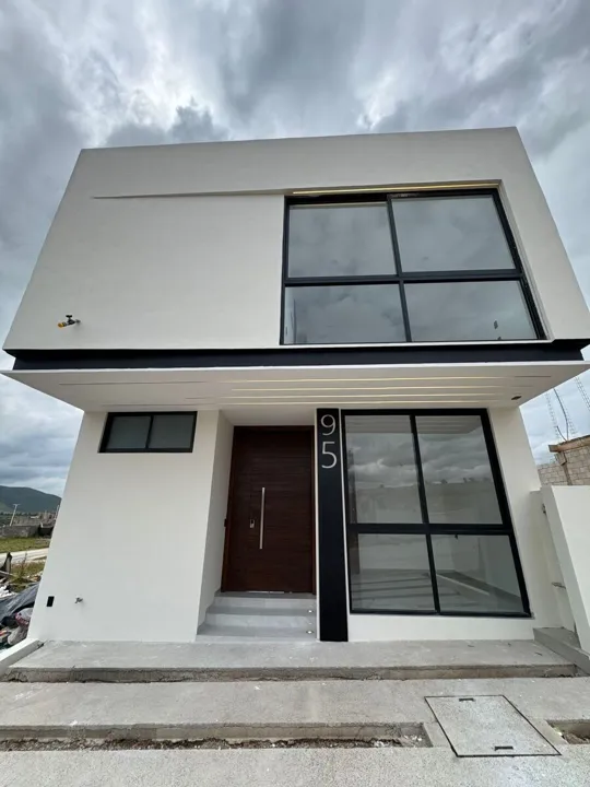 CASA EN VENTA EN SENDEROS DE MONTE VERDE