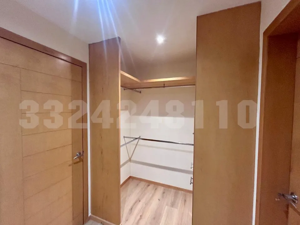 Foto 6 de Departamento en venta en Avenida Guadalupe, Valle de Bugambilias, Zapopan