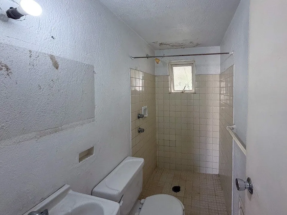 Foto 9 de Departamento en San Rafael, Guadalajara: 2 recámaras y cajón, para remodelar