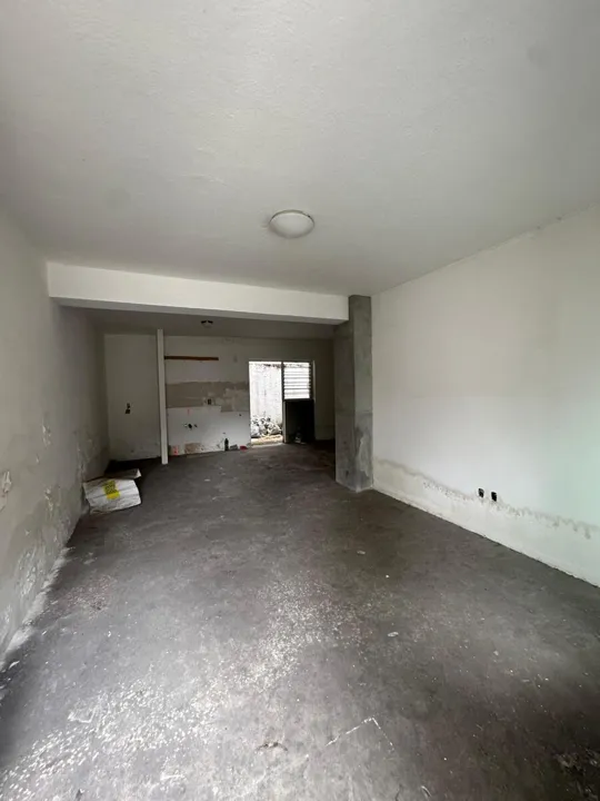 Foto 2 de Casa para remodelar en Chapalita con uso de suelo comercial