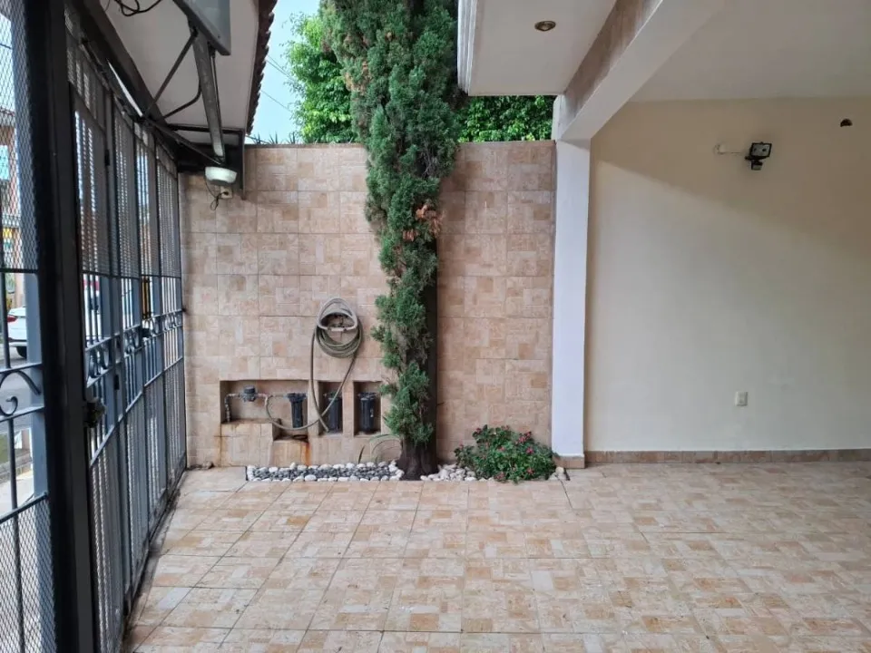 Foto 3 de Casa en venta en MONTE ALBAN, BATALLON DE SAN PATRICIO , Guadalajara