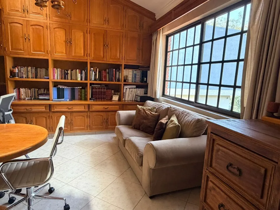 Foto 8 de Casa en venta en Paseo San Arturo Norte, Valle Real, Zapopan