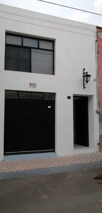 BONITA CASA EN VENTA EN LA COL. AMERICANA