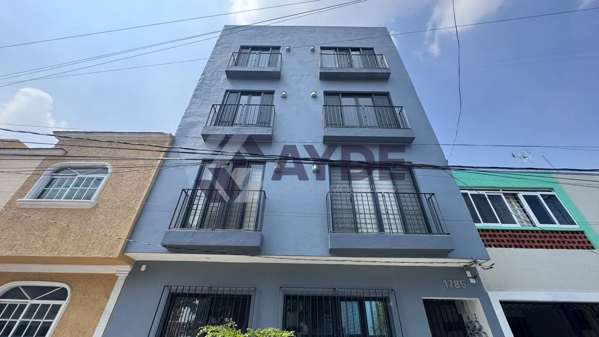 DEPARTAMENTO EN VENTA EN LA GUADALUPANA
