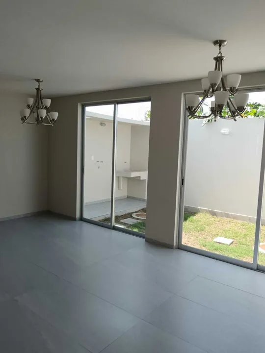 Foto 2 de Casa en Venta en Tesistán Country - Margarita 35