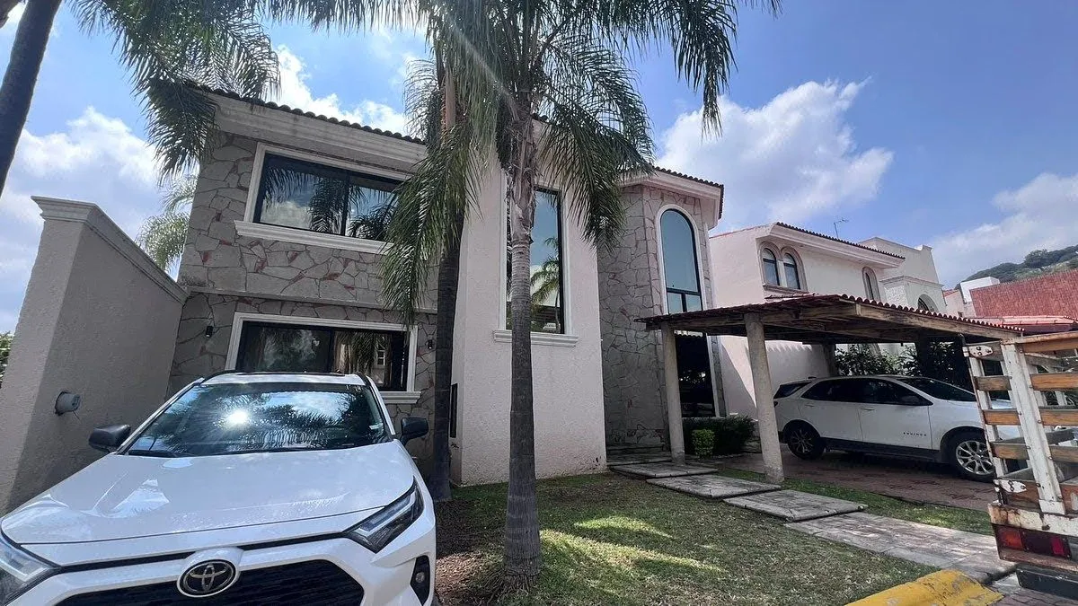 Se vende casa  en Bugambilias
