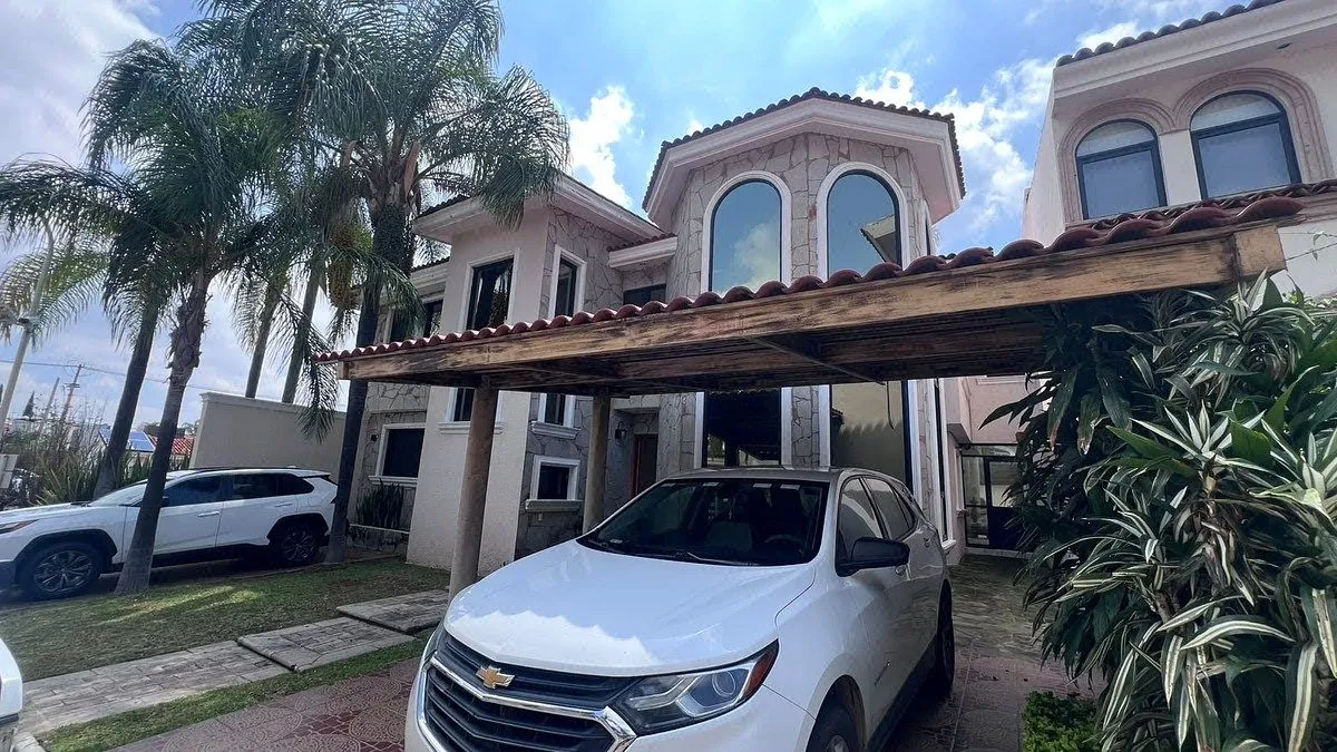 Foto 2 de Se vende casa  en Bugambilias