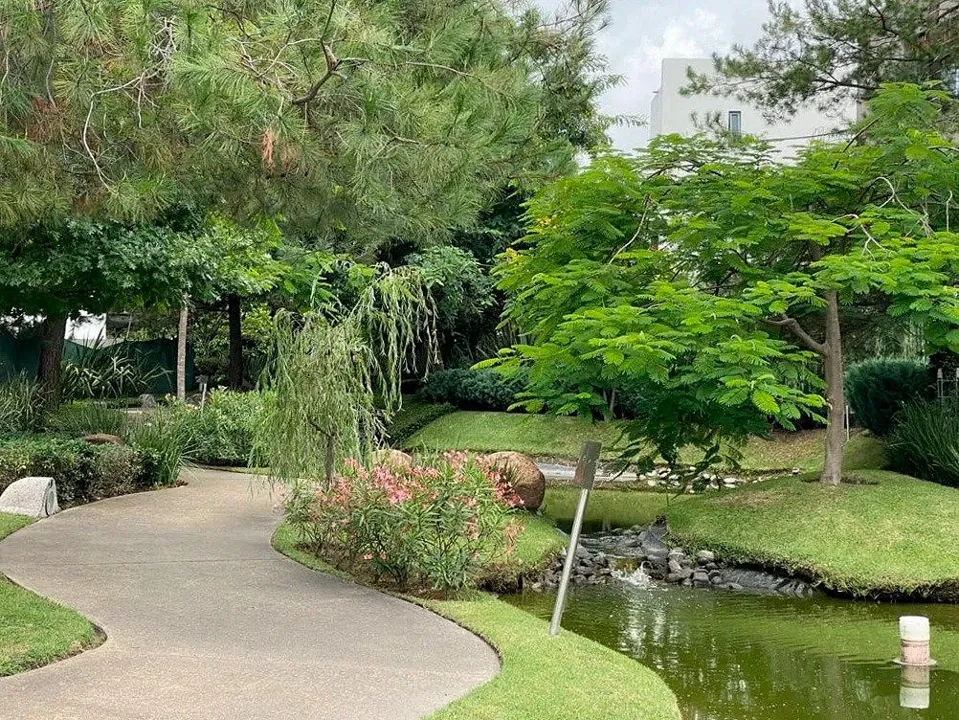 Foto 2 de TERRENO EN VENTA EN BOSQUES DE LOS LAGOS