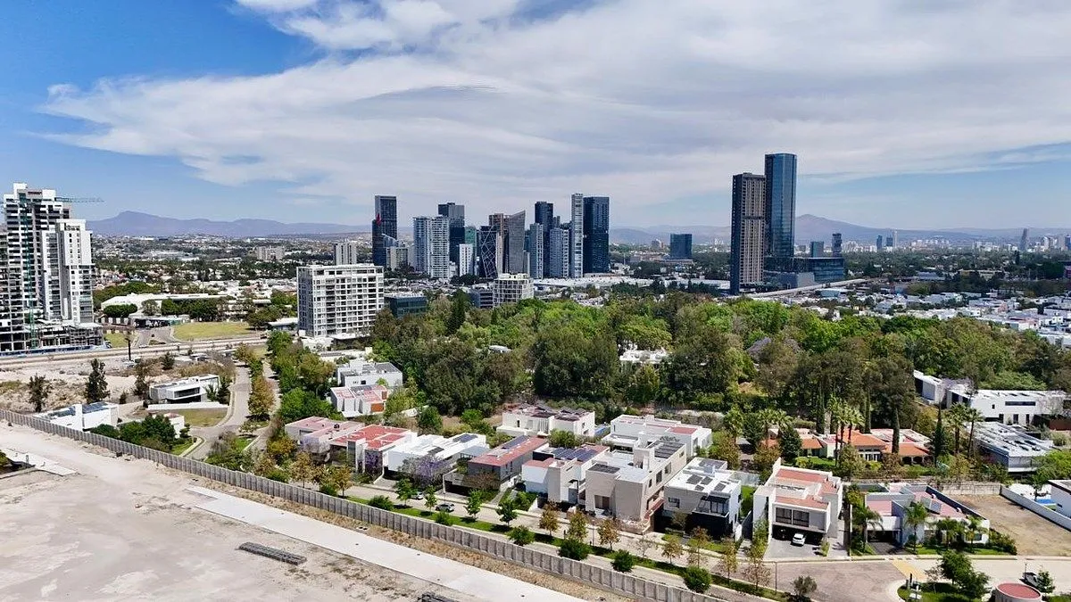 Foto 6 de TERRENO EN VENTA EN BOSQUES DE LOS LAGOS