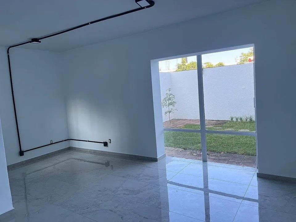 Foto 4 de OFICINAS SOBRE AVENIDA CHAPULTEPEC, GUADALAJARA