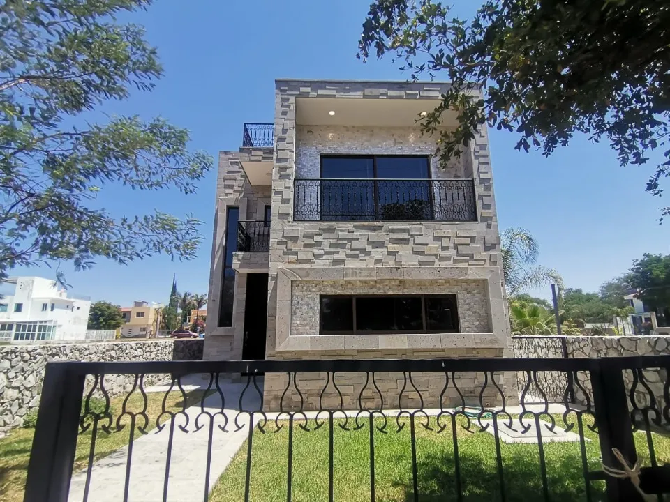 Foto 8 de Casa en venta  5 habitaciones con Alberca, Fraccionamiento Tres Reyes, Tlajomulco de Zúñiga