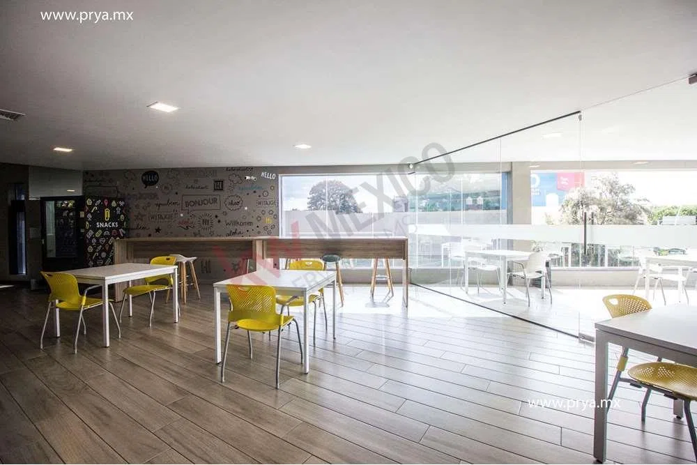 Foto 8 de Oficina en renta en Jardines de los Arcos, Guadalajara