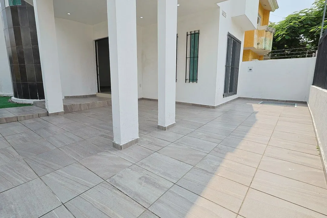 Foto 2 de Casa en venta, Col. Colinas del Rey, Zapopan, Jalisco.