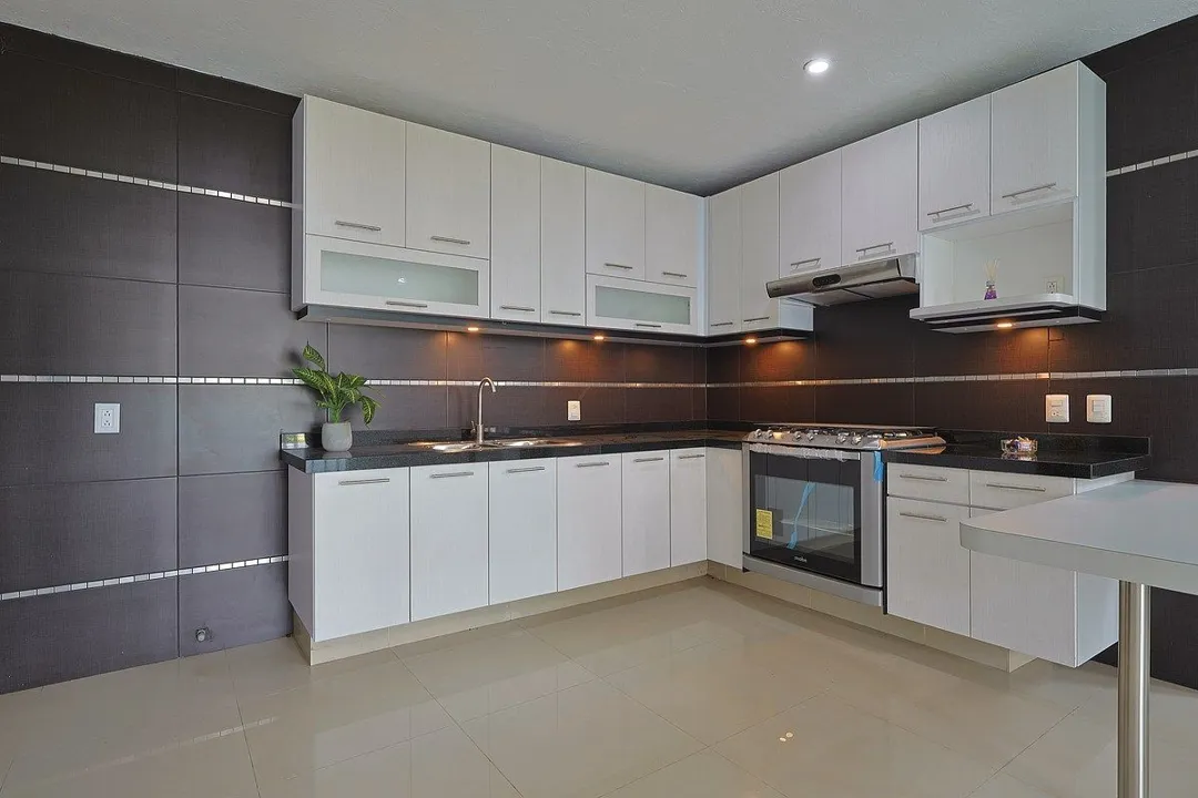 Foto 3 de Casa en venta, Col. Colinas del Rey, Zapopan, Jalisco.