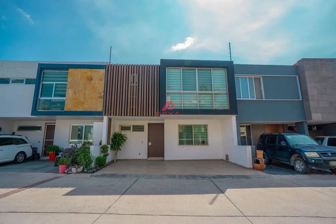 Casa en venta en Del Pilar Residencial, Tlajomulco de Zúñiga,con 4 rec y Alberca
