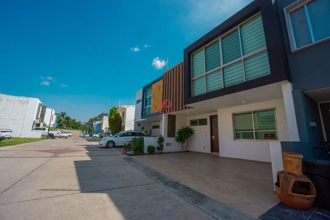 Foto 3 de Casa en venta en Del Pilar Residencial, Tlajomulco de Zúñiga,con 4 rec y Alberca