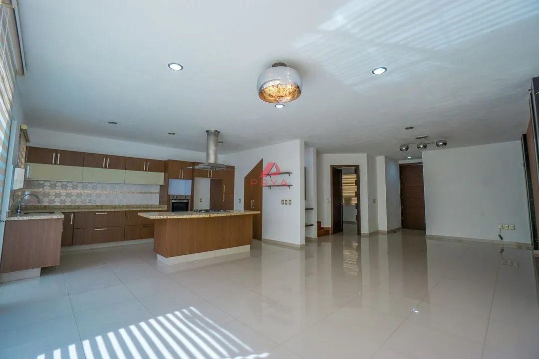 Foto 6 de Casa en venta en Del Pilar Residencial, Tlajomulco de Zúñiga,con 4 rec y Alberca