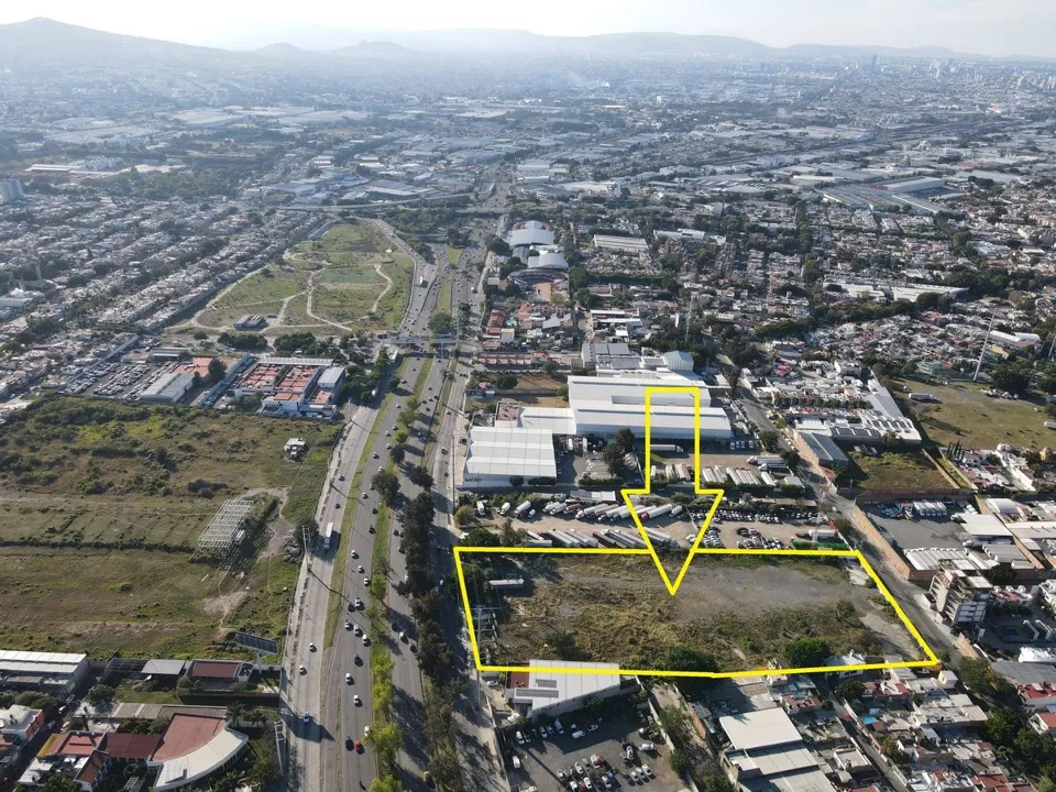 Foto 5 de Terreno en Venta, A 1 minuto de la Expo Ganadera, En El Alamo, Guadalajara