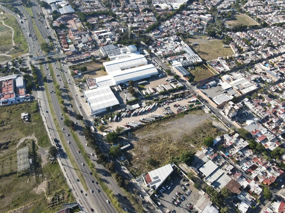 Foto 6 de Terreno en Venta, A 1 minuto de la Expo Ganadera, En El Alamo, Guadalajara
