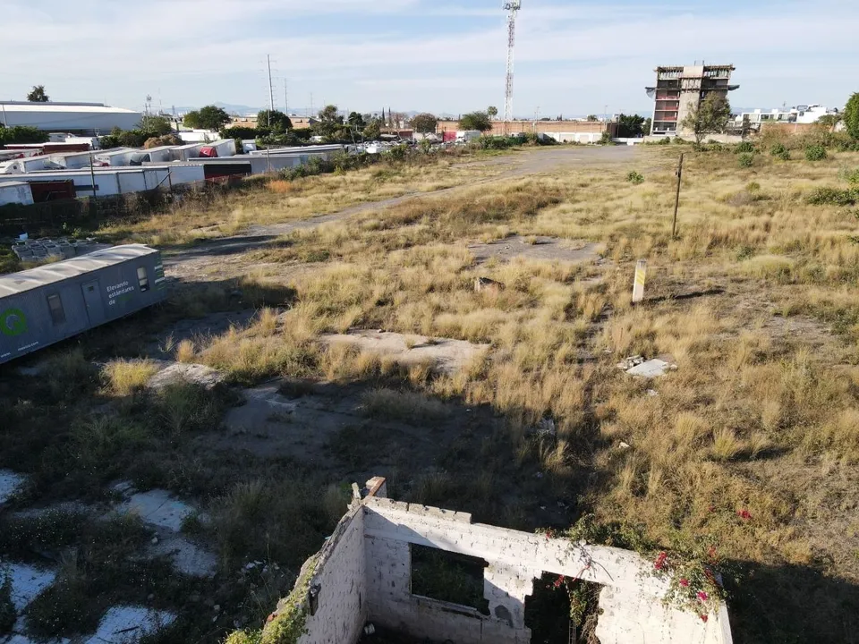 Foto 9 de Terreno en Venta, A 1 minuto de la Expo Ganadera, En El Alamo, Guadalajara