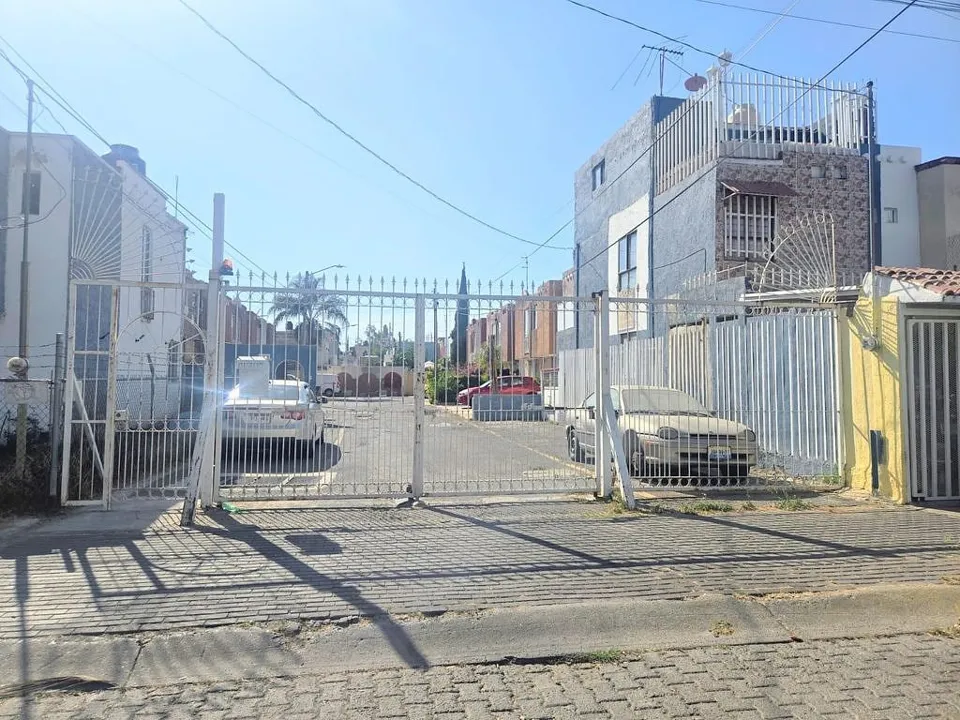 RESIDENCIAL SANTA MARGARITA CASA EN VENTA