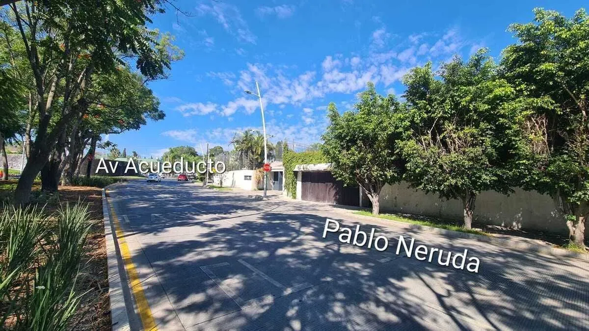 Foto 3 de Casa en Venta sobre Pablo Neruda a Precio de Terreno
