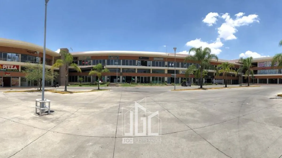 Foto 7 de LOCALES EN VENTA EN "PLAZA SANTIAGO" EN TONALA