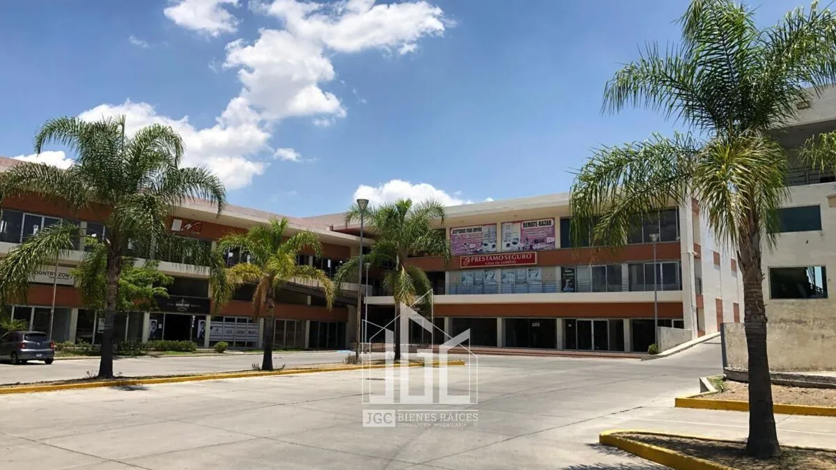 Foto 8 de LOCALES EN VENTA EN "PLAZA SANTIAGO" EN TONALA