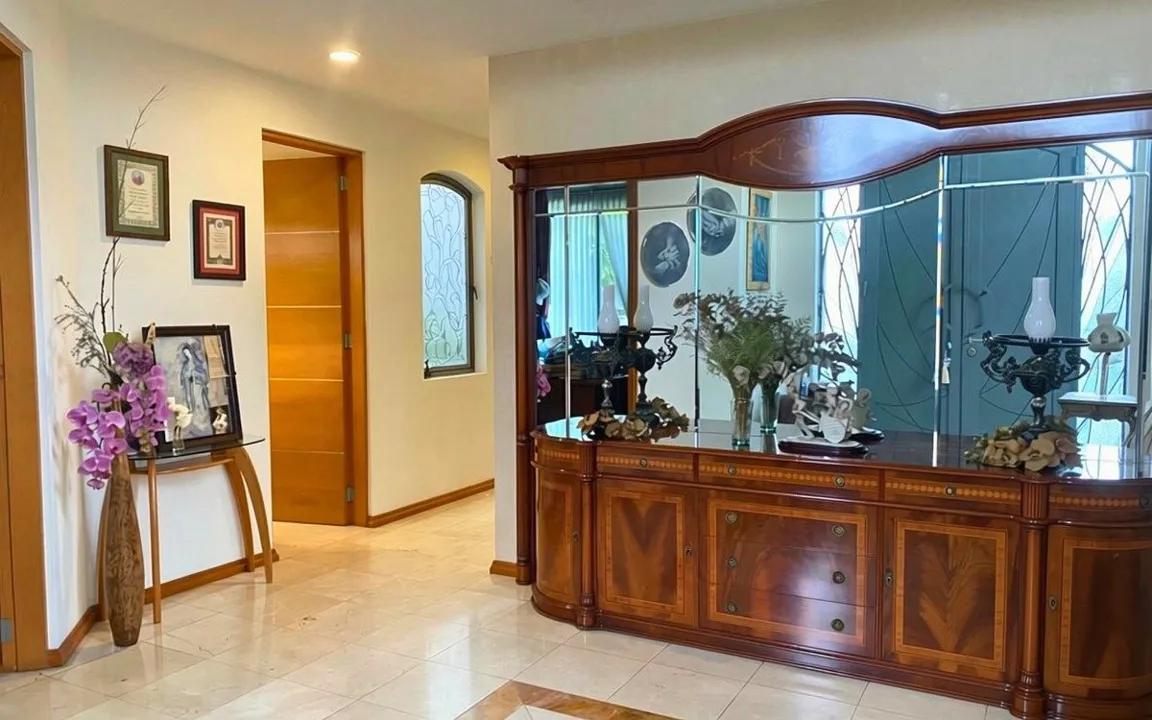 Foto 3 de Residencia de Lujo en Venta en Paseo San Carlos, Valle Real, Zapopan