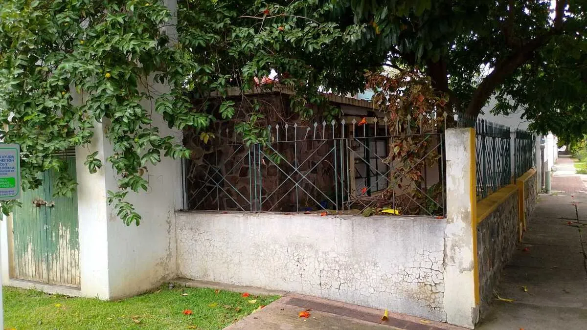 Foto 3 de TERRENO VENTA CIRCUNVALACION VALLARTA CERCA RUBEN DARIO