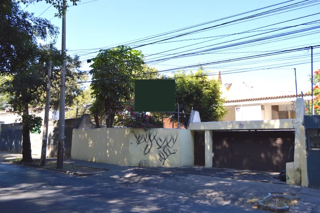 Terreno en venta en Jardines del Bosque Norte, Guadalajara, Jalisco