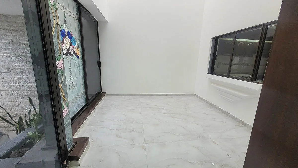 Foto 5 de Casa en Venta en Bugambilias | 4 Recámaras, Jardín y Terraza