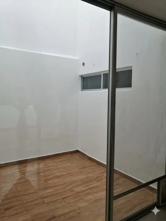 Foto 6 de HERMOSA CASA EN CONDOMINIO EN  RENTA EN "COLINAS DE LOS ROBLES" ZAPOPAN