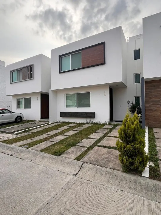 Se vende casa en Senderos de Monteverde, Tlajomulco de Zúñiga, Jalisco.