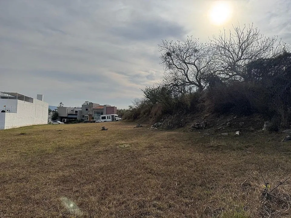 Foto 6 de SE VENDE TERRENO súper bueno, ubicado en COLINAS DE SANTA ANITA