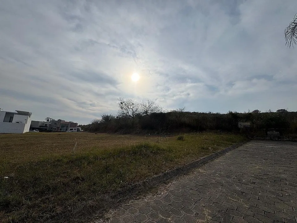 Foto 9 de SE VENDE TERRENO súper bueno, ubicado en COLINAS DE SANTA ANITA
