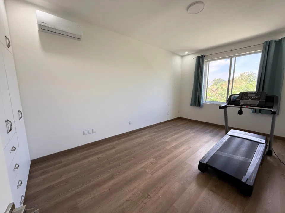 Foto 9 de Casa de autor amueblada en venta Bosques de  Santa Anita