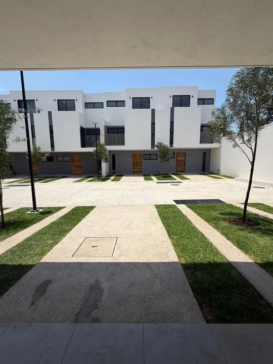 Foto 3 de CASA EN VENTA EN LOS ROBLES